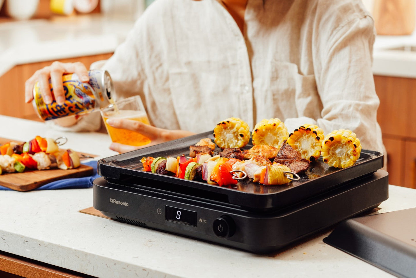 Compact Induction Cooker (13A/Tailor-made grill plate) - RIC-S213B
